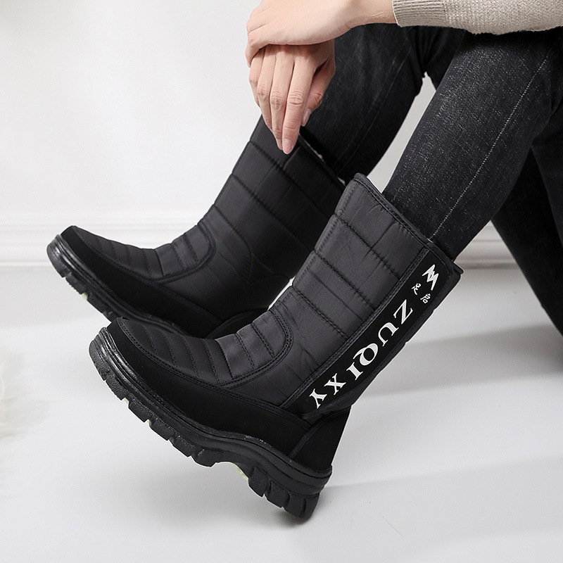 冬季加厚保暖雪地靴男士棉鞋戶外鞋防滑牛筋底中筒靴子男批發代發