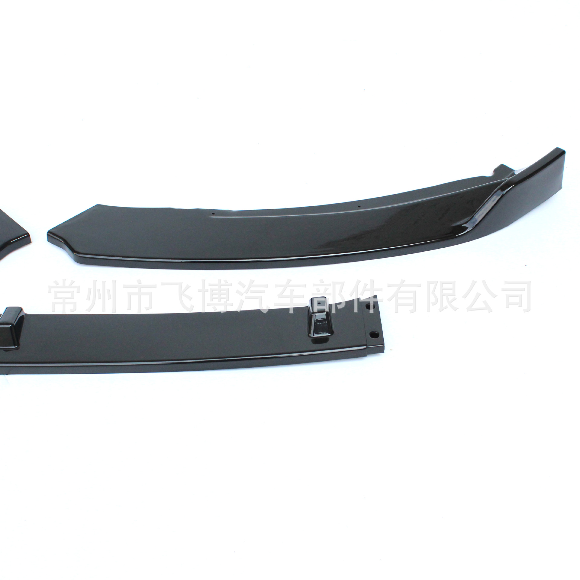 Suitable for 15-20 Models of Skoda Superb Octavia Modified Three-Stage Anti-Collision Corner Protection Accessories Front Lip Shovel Small Surround