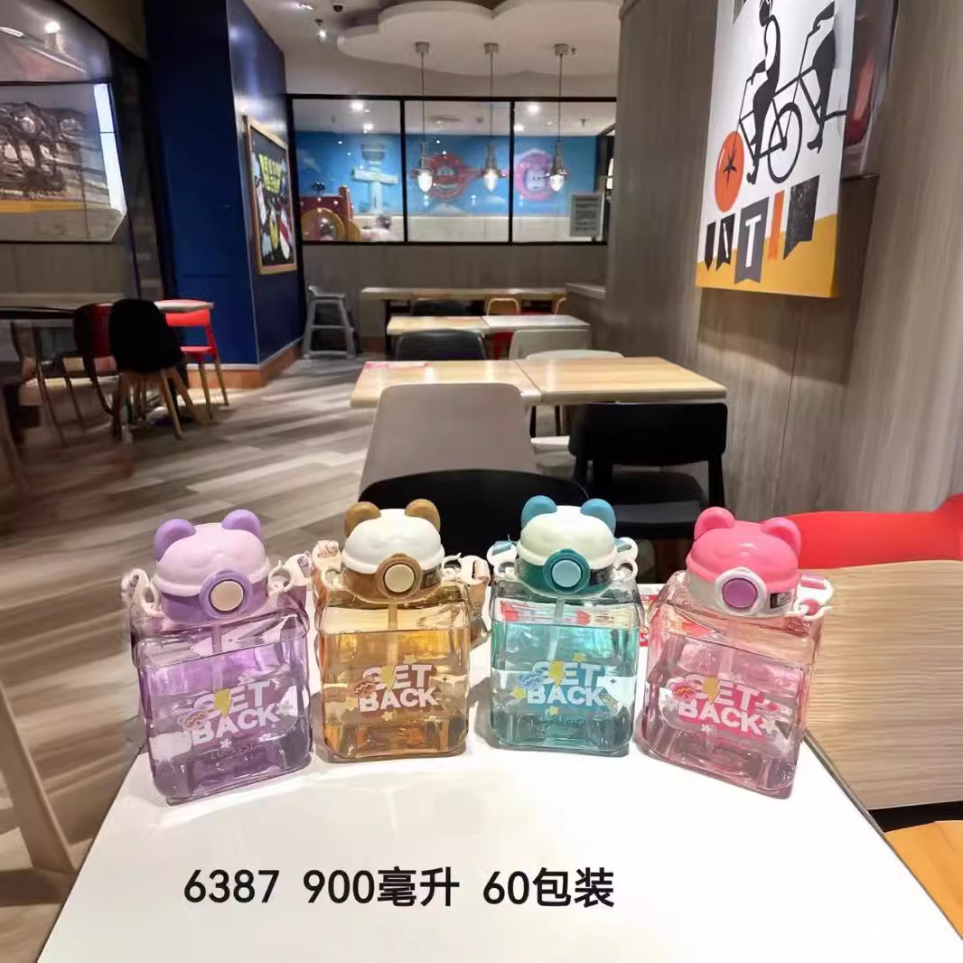 Yitong nueva taza de agua deportiva de gran capacidad taza de plástico de verano estudiantes de oficina adultos hervidor de agua portátil de paja