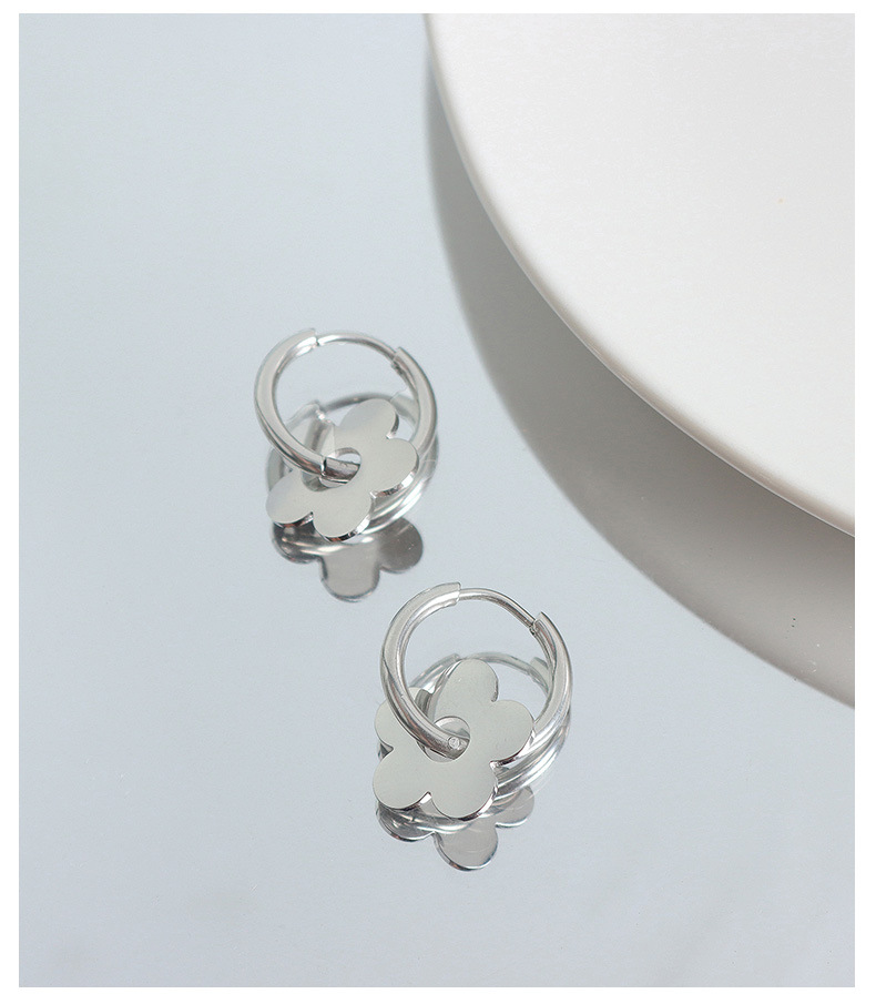 French Style Cross-Border Hot Selling Popular Light Luxury Flower Eardrops Stud Earrings Titanium St