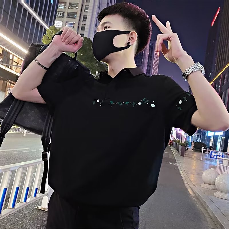 Camisa polo de manga corta con solapa Camiseta de verano de marca de moda para hombres Versión coreana de la tendencia delgada 2024 nueva camiseta de todo fósforo