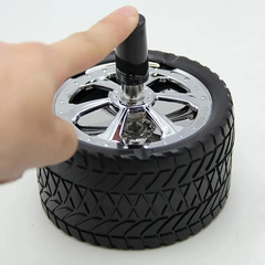 クリエイティブタイヤプレス灰皿家庭用家具家庭用灰皿飛散防止車プレス灰皿卸売