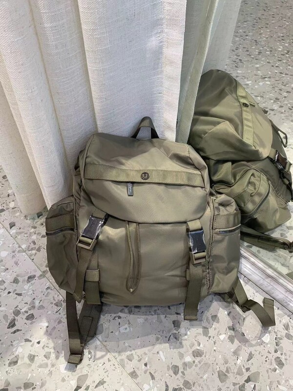 Lulu LU クロスボーダー Wunderlust14L キャップバックパック大学生大容量スポーツ登山旅行バッグ|undefined