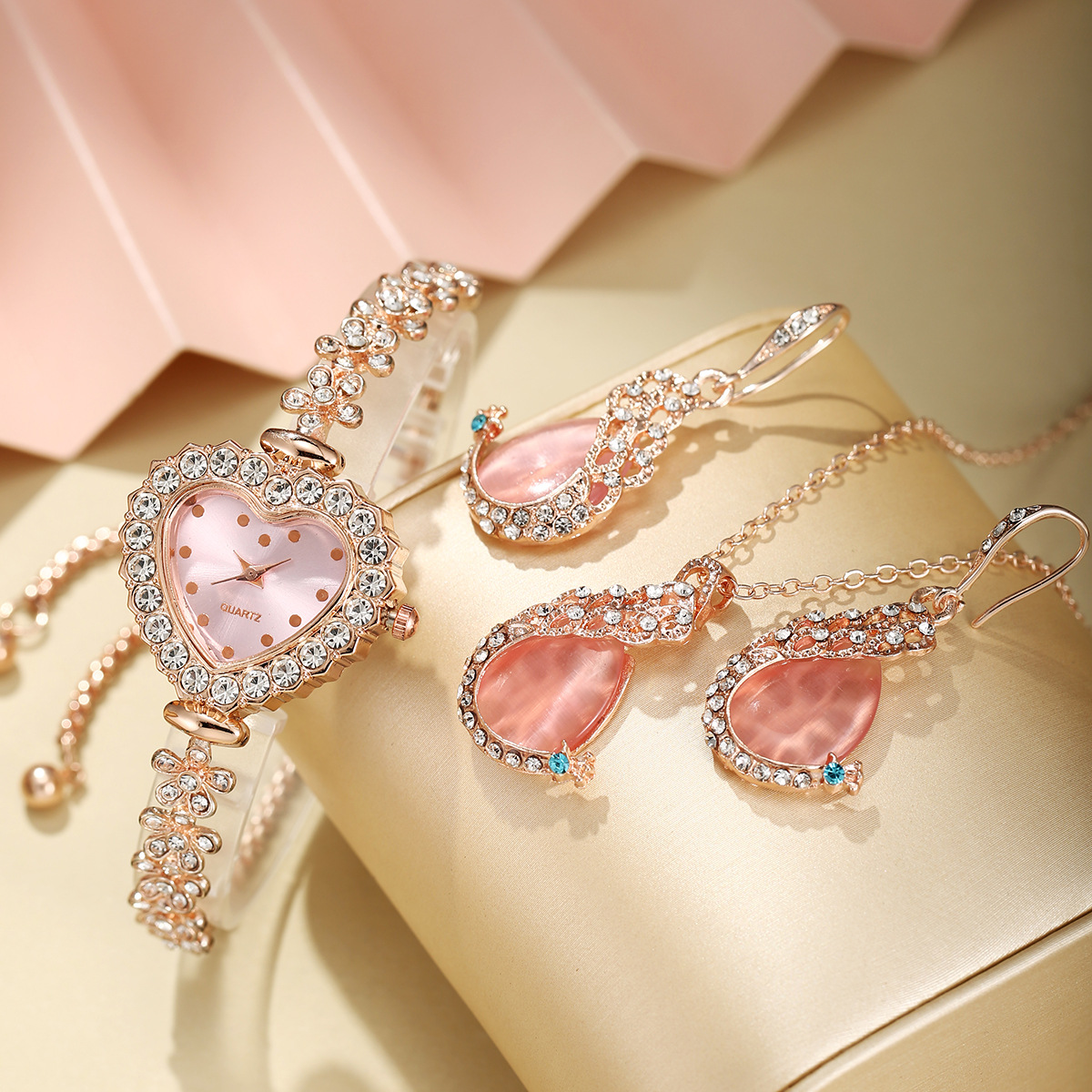 3¼þÌ×ȸÊ×ÊÎÌ×װ£¨·Ûɫ£© (1).JPG