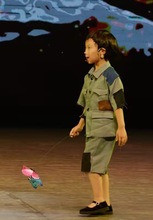 民国儿童演出服小萝卜头衣服英雄抗日卖报服装小乞丐帮孩子舞台服