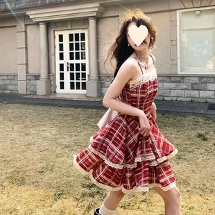 小個子高級感顯白紅色蓬蓬短裙2025夏季新款蕾絲邊氣質吊帶連衣裙