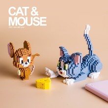 猫和老鼠微颗粒拼装积木兼容乐高创意摆件儿童益智玩具代发批发