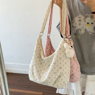 �nϵ�����黨���c���ذ�Ů��������о�q�μ�б����W��ͨ�ڲ�����