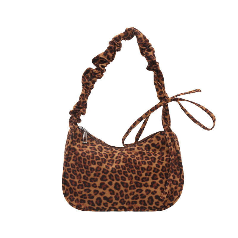 Bolso de moda clásico de leopardo coreano ins2024 otoño y invierno nuevo bolso de gran capacidad de literatura y arte perezoso