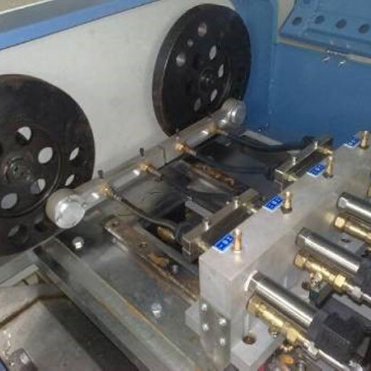 专业可定液压制动软管屈挠疲劳试验机厂家找伟思实验仪器