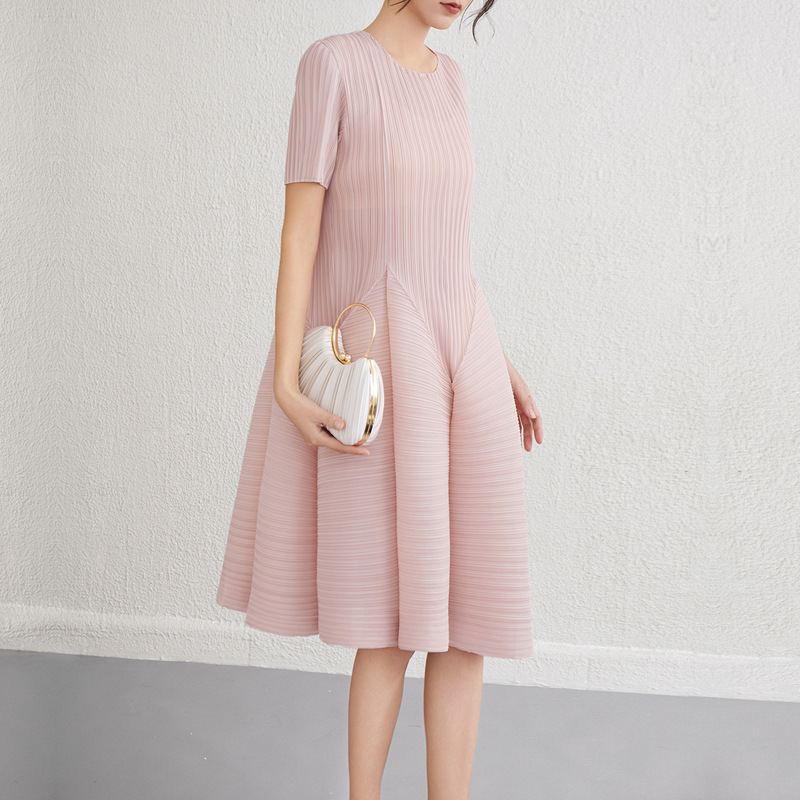 Miyake in stock Sweet dress Women's Summer New Elegant Elegant French Style Large Hanging Pleated Long Dress