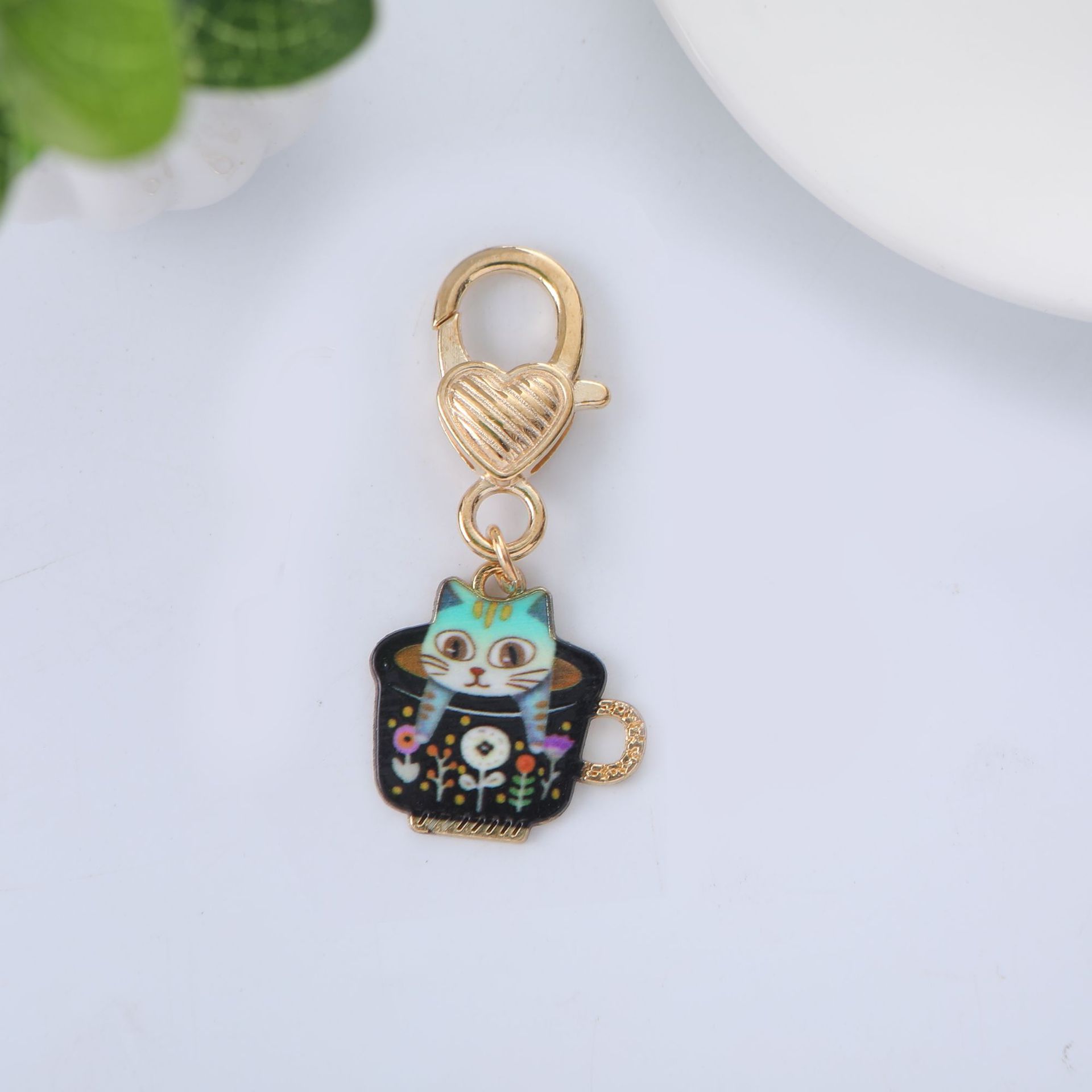 Daily, Festival Occasion Metal Material 1 Piece Bag Cat Shrimp Bag Pendant Keychain Metal Women's Cute Bag Pendant Keychain