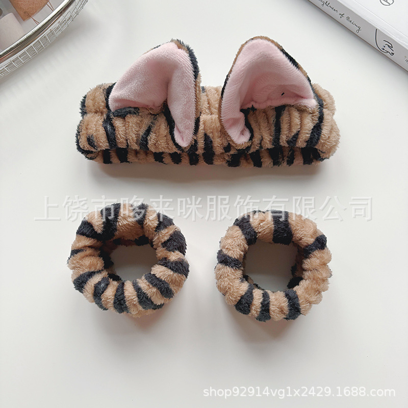 新しいぬいぐるみかわいいヒョウ柄猫耳カチューシャ女性の洗顔とメイクアップ防湿袖ストライプリストバンド 3 点セット|undefined
