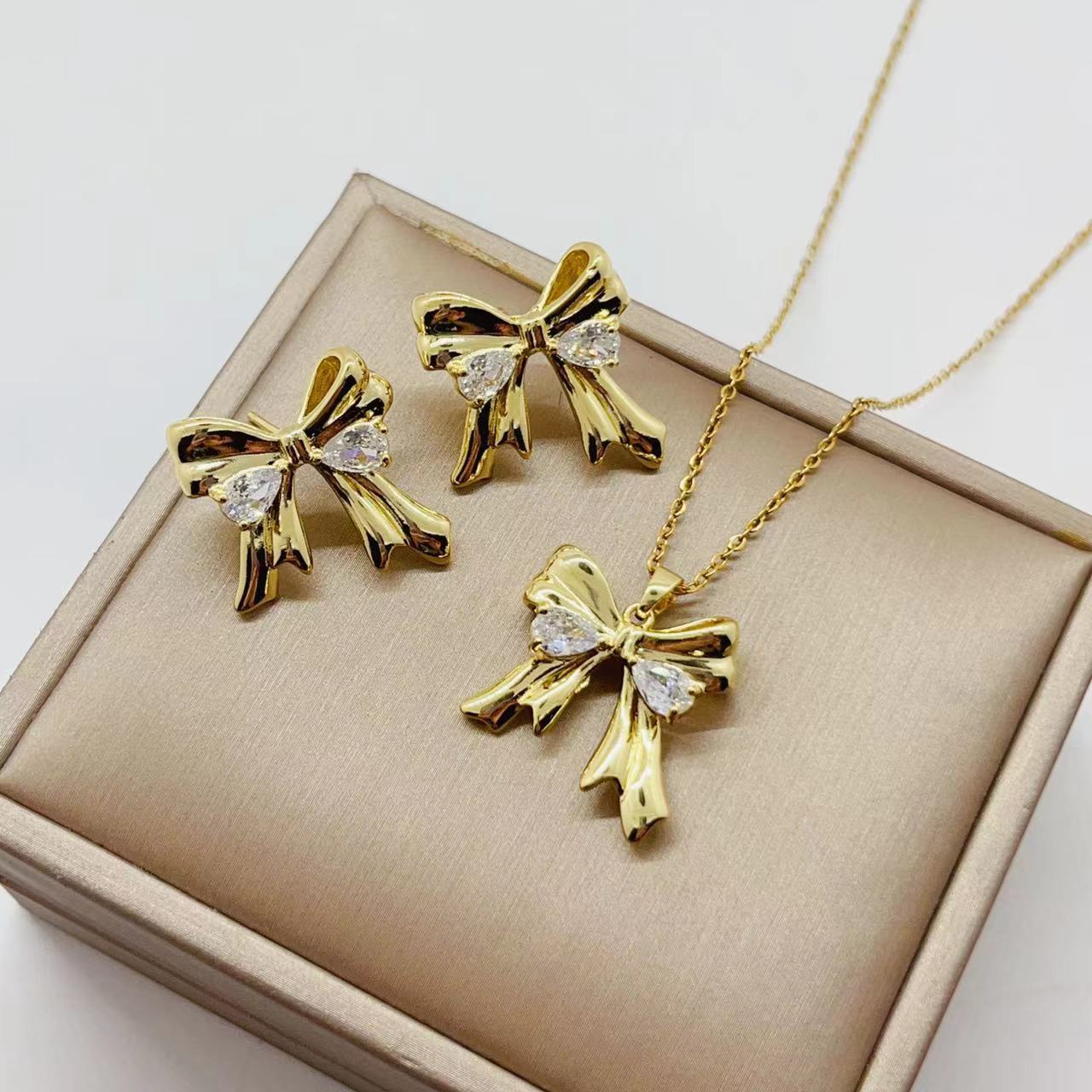 8f5e9b9f7d97620a8593a13c012303