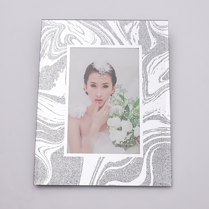 Manufacturer Custom-Made Glass Photo Frame Silver 7inch Wholesale Document Frame Simple Creative Exquisite Low Price Light Luxury Picture Frame