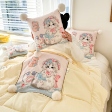 可爱卡通宠物猫狗抱枕被带立体小毛球汽车载空调被加印logo夏凉被