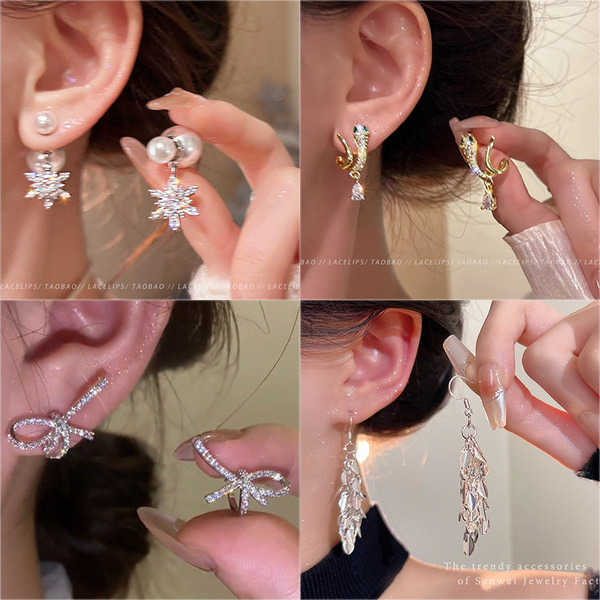 Golden elegant retro earrings from pearl