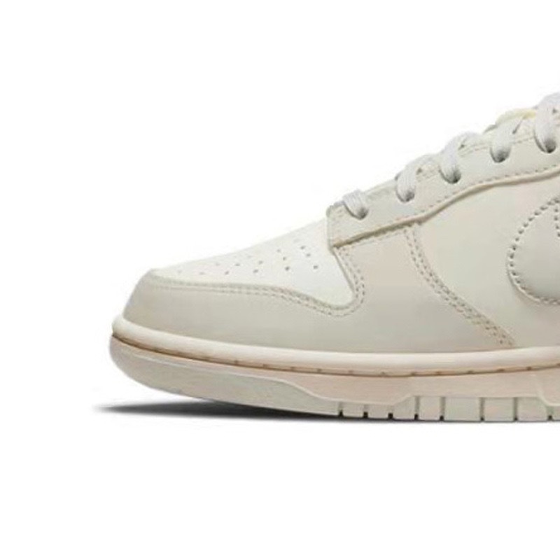 ㉔ dunk bone white