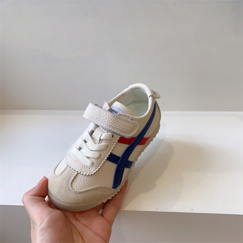 Koreaanse versie van Forrest Gump-schoenen voor kindersportschoenen voor dames in de herfst van 2023, nieuwe kleine witte schoenen voor meisjes_voghion.com