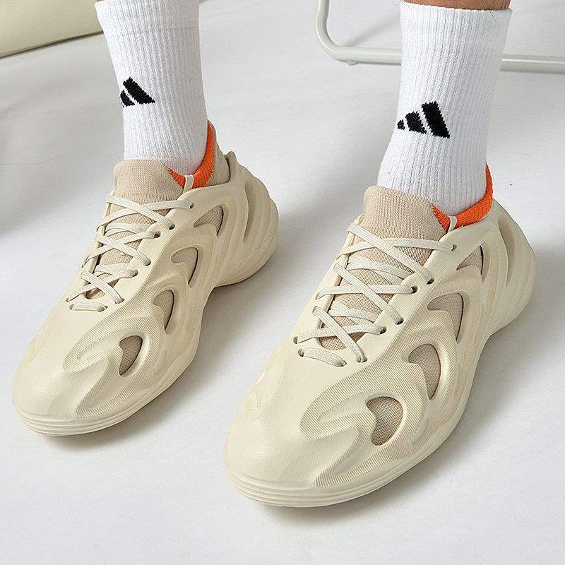 Men's Large Size Slip-On Clogs, Summer Casual Outdoor Dual-Use Closed-Toe Breathable Sandals