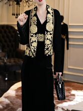 复古民族风重工刺绣套装女秋冬新款洋气修身显瘦气质两件套