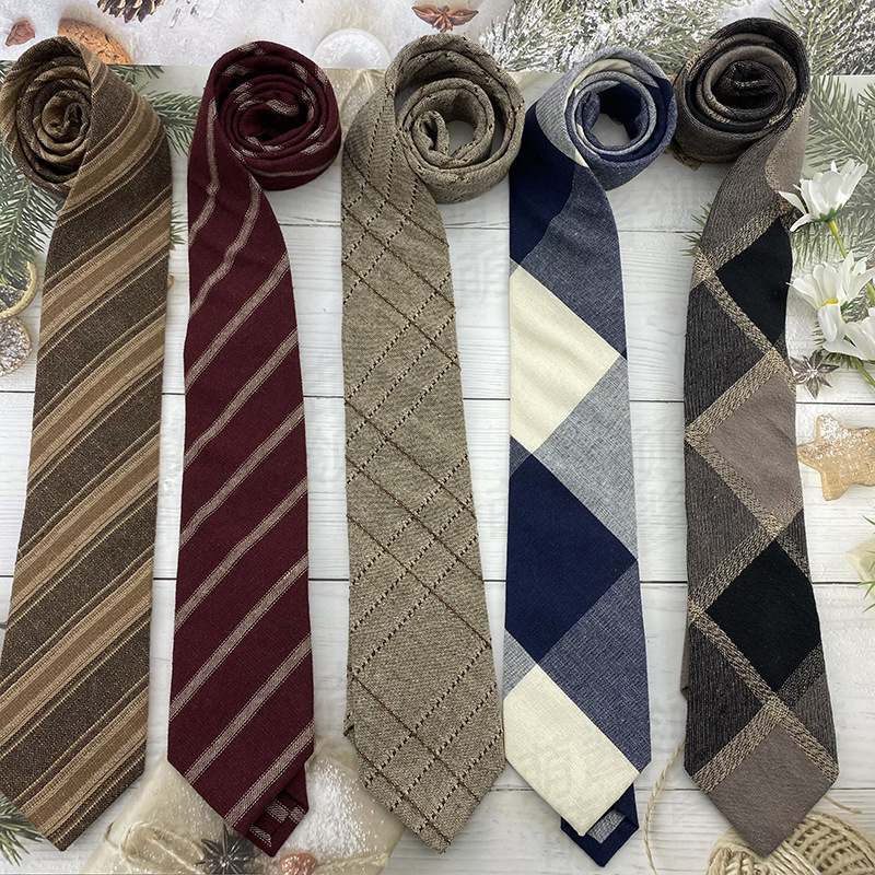 Men's Tie Autumn Winter British Style Knitted Cotton Linen Plaid_voghion.com