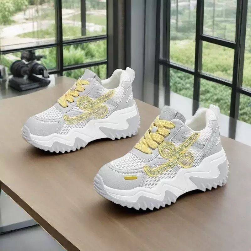 2026 primavera y verano nuevos zapatos casuales de diamante de color contrastante, zapatos de malla gruesa, zapatos de papá, zapatos deportivos de mujer
