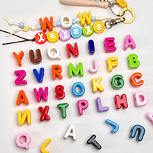 亚克力彩色大孔字母挂件散珠手工diy饰品配件钥匙扣手机链配件