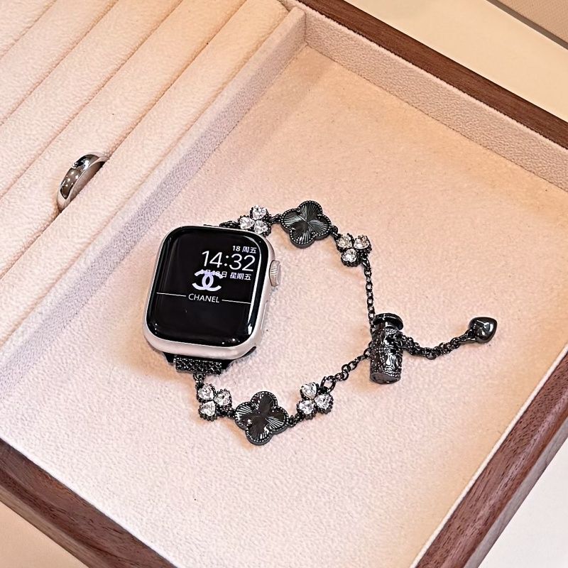 爆闪镶钻四叶草适用苹果appleiwatchS10手表带s8轻奢s9金属高级女|undefined