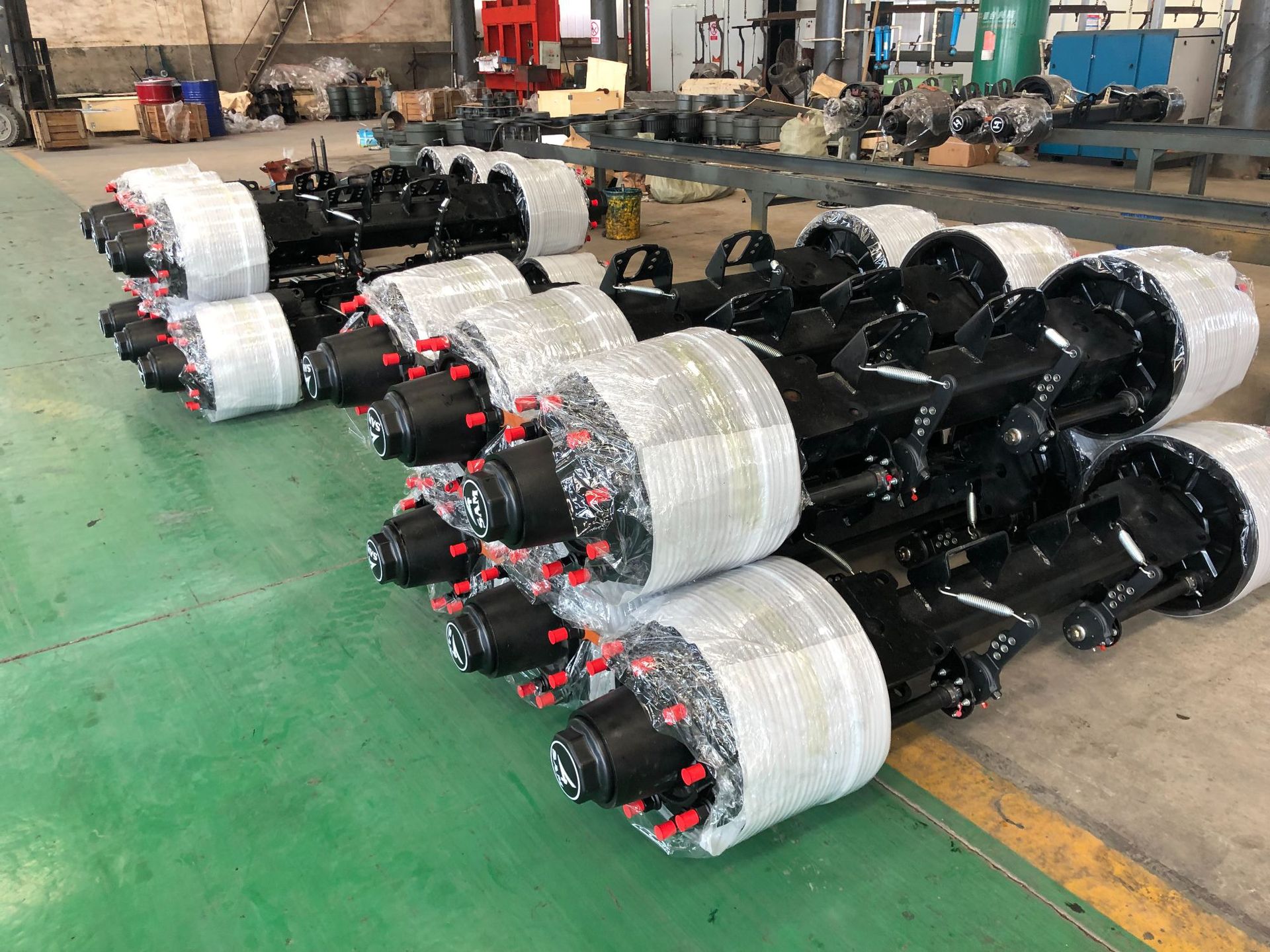 13 Tons German Style Axle Factory Direct Sales Rear Axle Heavy-Duty Vehicle Semi-Trailer