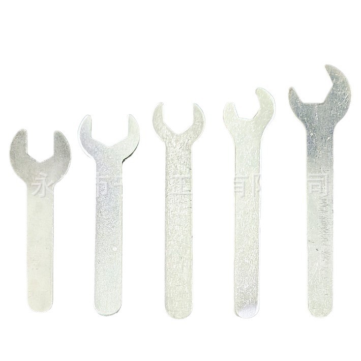 Llave abierta desechable de una sola cabeza, fabricada en hierro estampado delgado, herramienta de ferretería al por mayor, galvanizada y resistente a la oxidación.
