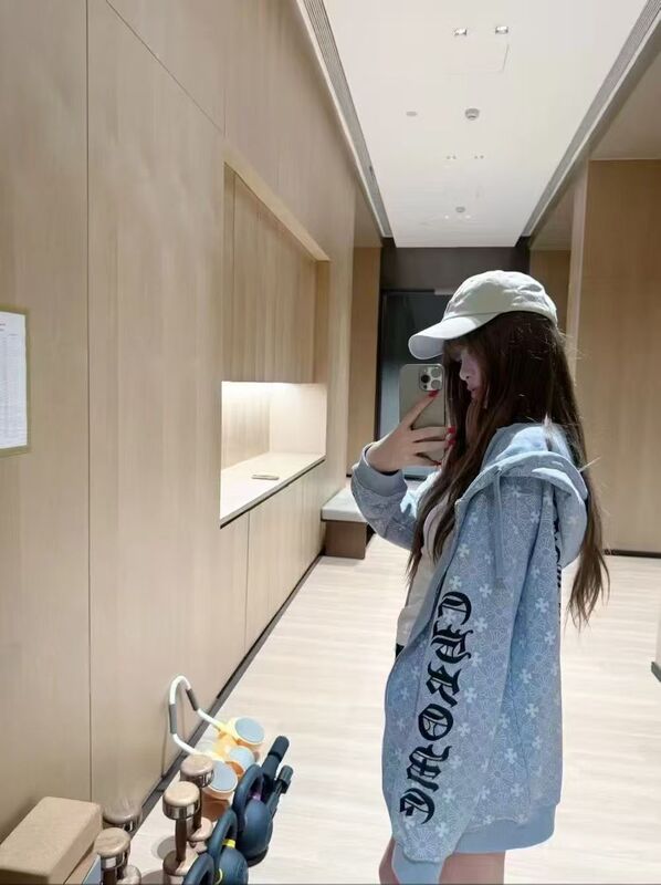 高品质~2025新款跨境CH卫衣十字架马蹄情侣拉链连帽卫衣外套女款|undefined