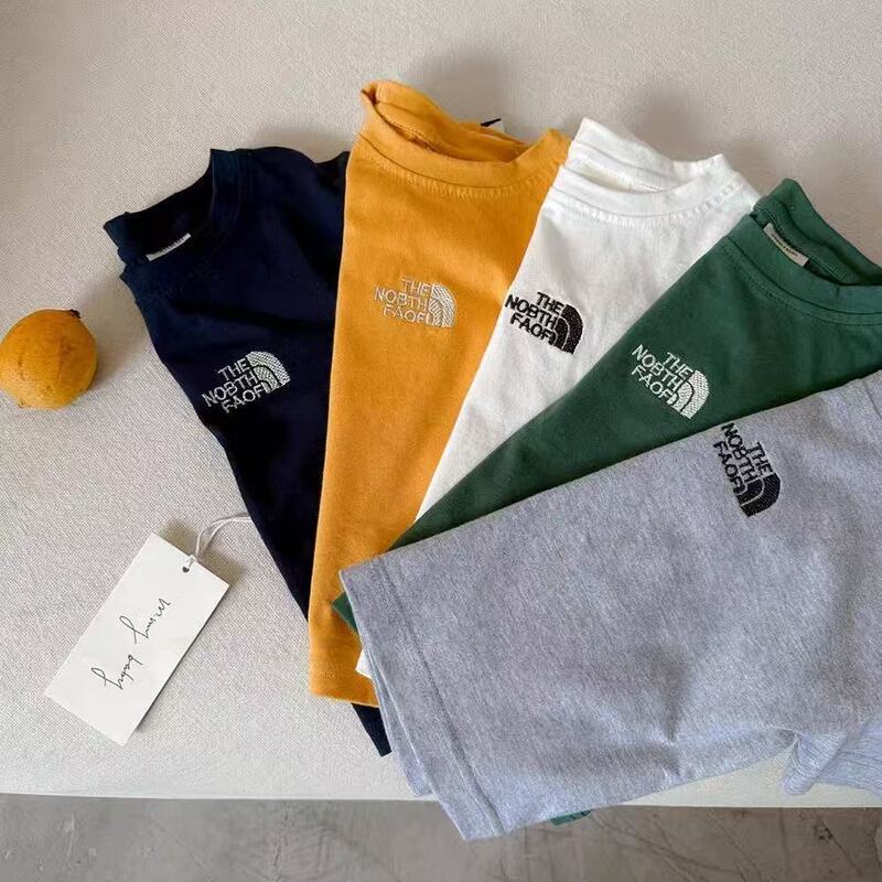 子供スポーツスーツ半袖2025夏新作男の子Tシャツトレンドブランドベビーショーツ2点セットレディース薄手スタイル|undefined