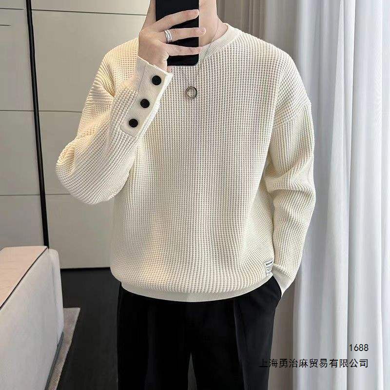 White casual style men's top, spring and autumn designer long-sleeve shirt, trendy brand inner wear, round neck base shirt White casual style men's top, spring and autumn designer long-sleeve shirt, trendy brand inner wear, round neck base shirt
