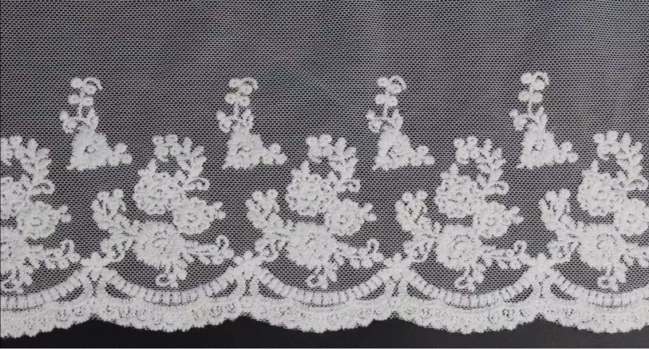 小碎花网布刺绣花边