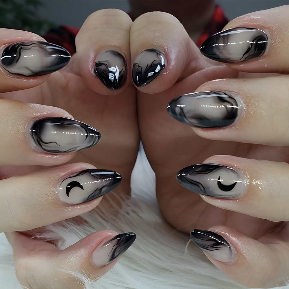 Europa y los Estados Unidos venden en caliente oscuro usar tinta china luna luna de uñas parches de uñas negras chicas calientes manicuras
