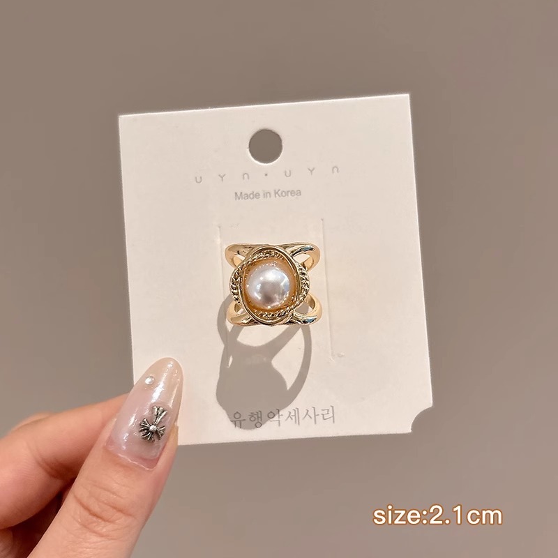 Botón de toalla de seda de alta calidad para mujer de alta gama 2025 nuevo estilo arco esquina anudada camisa de flores serpentina anudada hebilla anudada