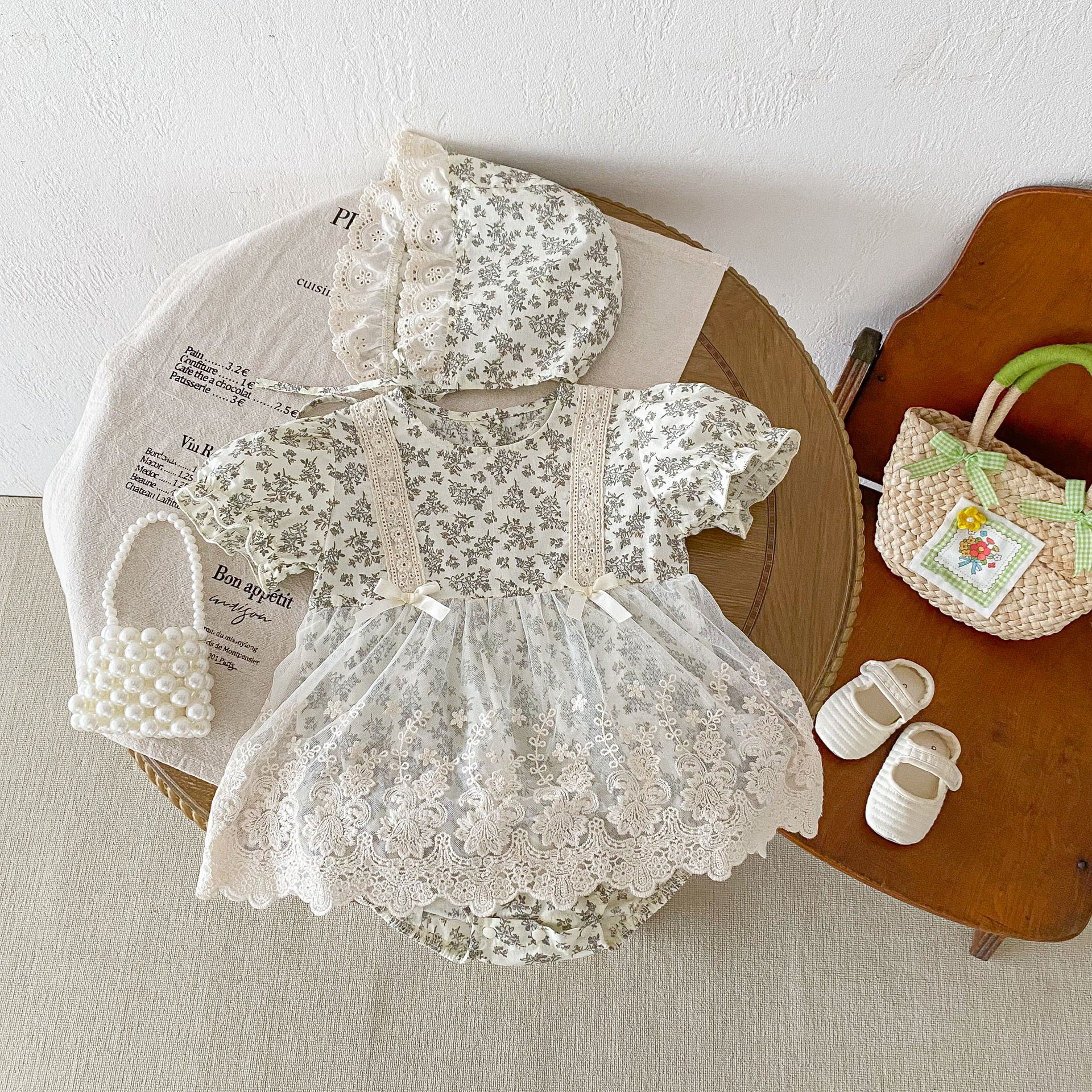 132g Weight Romper Children's Clothing Type Cotton, Lace Fabric Type Bodysuits Tops Type Baby(0-2Years) Age Group Regular Fit Fit Type Bag, Flower Pattern Summer Season Women's, Baby Girl'S Gender Elegant Style Elegant Bag Flower Cotton Lace Baby Rompers 3