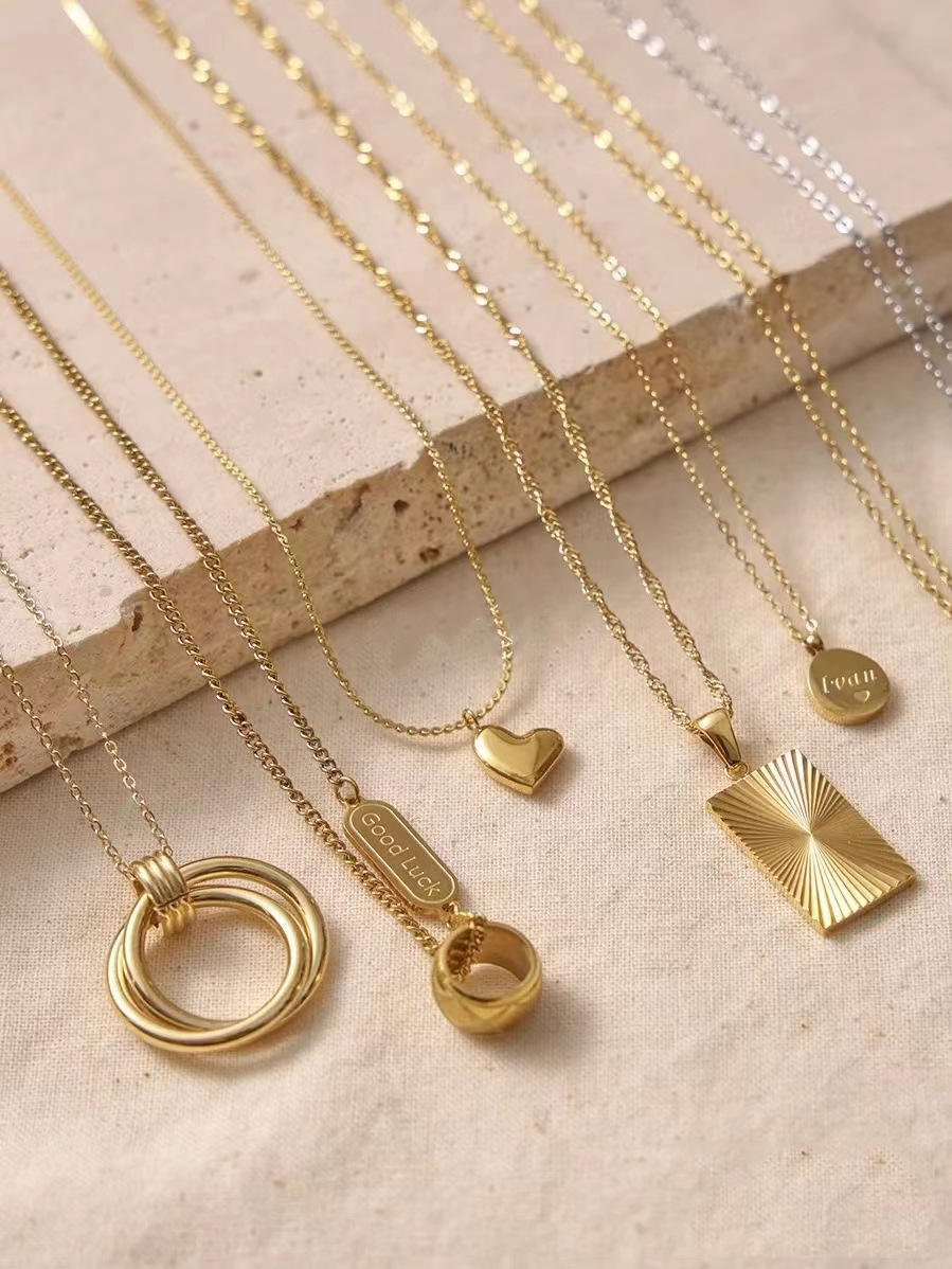 10g Weight PVD Coated Gold Plating Process Golden Plated Plating Material 304 Stainless Steel Pendant Material Double Layer Necklaces, Pendant Necklace, Necklace Classification 304 Stainless Steel Chain Material cable chain, snake chain Chain Type 1 Piece Quantity Daily, Street Occasion 304 Stainless Steel Material Geometric, Letter, Rose Pattern Women's Gender Vintage Style, Classic Style Style Plating Craft Wholesale Jewelry Vintage Style Classic Style Geometric Letter Rose Titanium Steel Plating Cable Chain Snake Chain Double Layer Necklaces Pendant Necklace Necklace 无