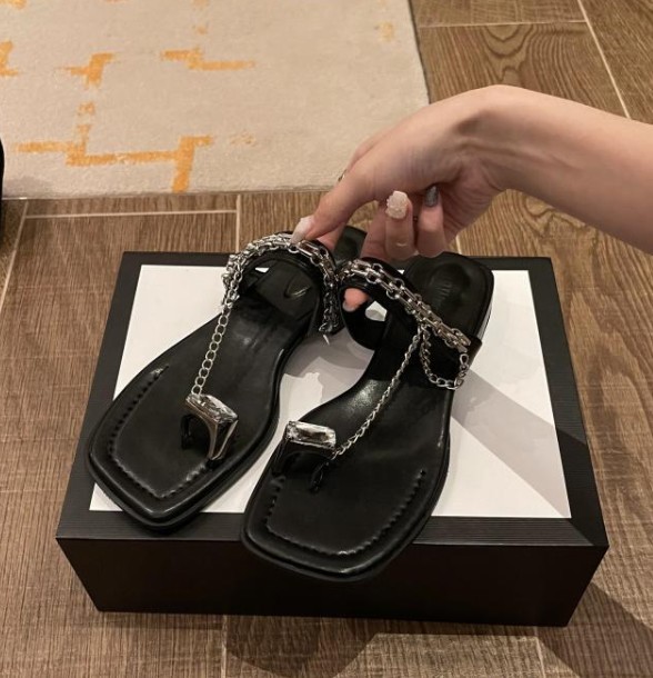 歐洲站2021夏季新款鏈子水鑽夾腳涼鞋女休閑外穿沙灘鞋學生羅馬鞋