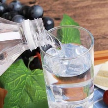 7月新日期娃哈哈纯净水596ml瓶装一整箱大瓶饮用水源工厂一件批发