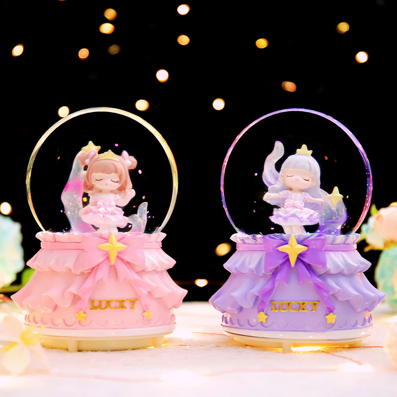 新商品の女の子の魔カードの少女の雪の水晶のボールの寝室の発光の光る装飾品の置物の代行|undefined