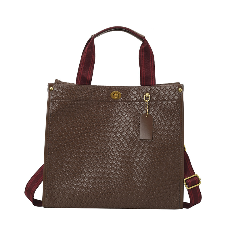Bolsa de mano de tejido de alta calidad para mujeres 2025 nueva moda transfronteriza de gran capacidad de transporte de hombro mochila