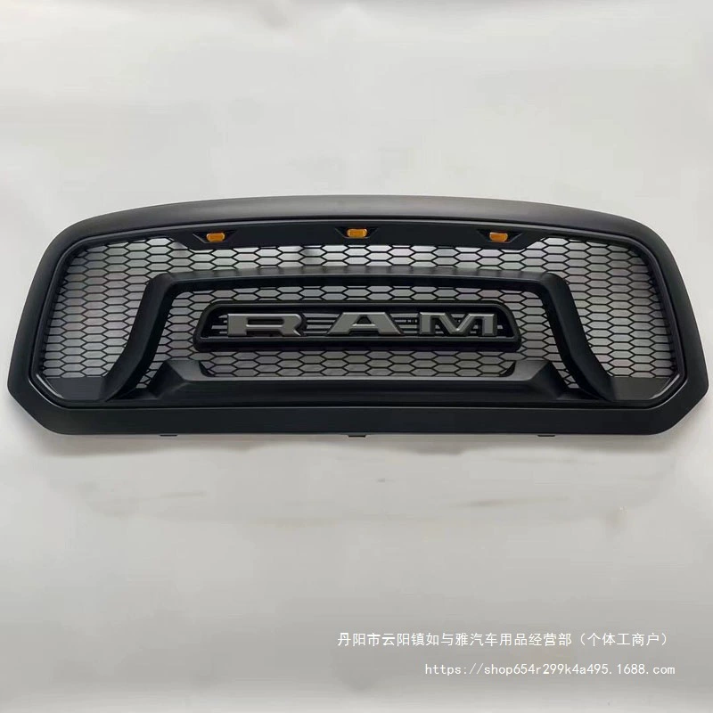 Подходит для Dodge Ram 2013-2018, центральная решётка с подсветкой и сотами, передняя часть в стиле Rebel