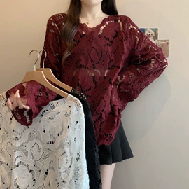 连衣裙;时尚休闲套装;女式T恤