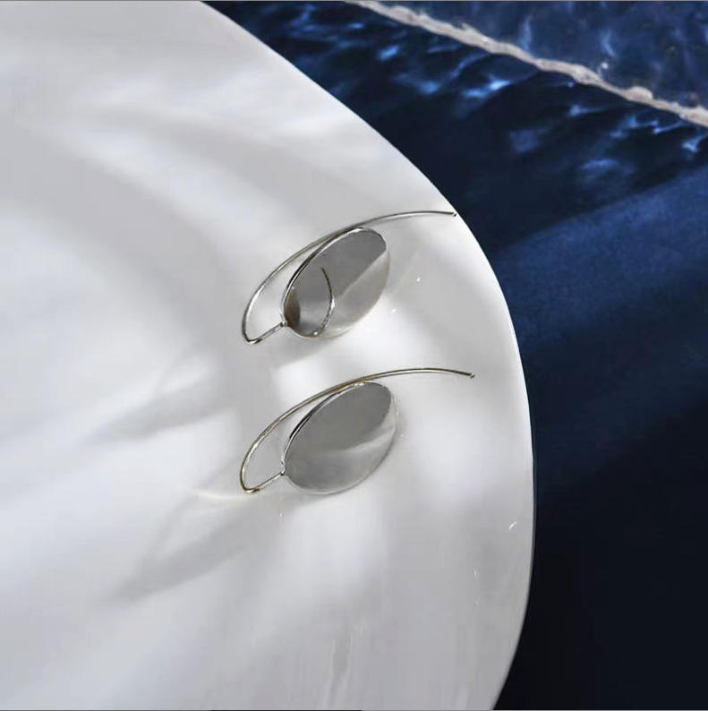 Hochillo de orejas de disco ultra brillante de alta calidad, estilo de moda, estilo de moda, diseño de moda, exageración, elíptica, gran lenteja