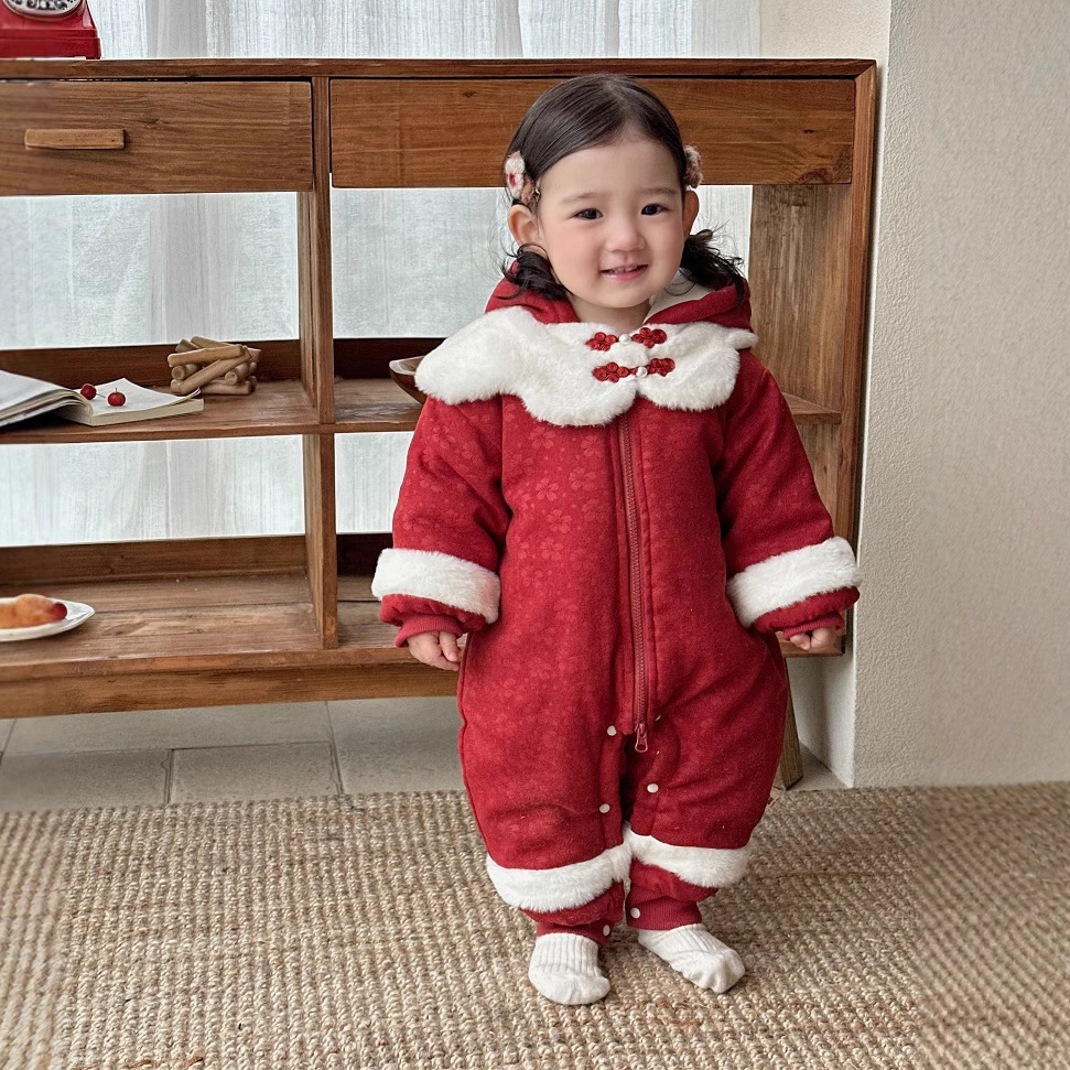Ropa de invierno para bebés, estilo chino, acolchado festivo, estilo occidental, una pieza, ropa gruesa y cálida para bebés femeninos, ropa de año nuevo