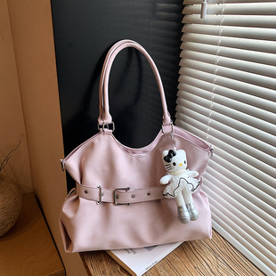 �nϵ�C܇�LƤ�������ذ��������羳�μ���r�����ٴ�Ů��ͨ�ڰ�