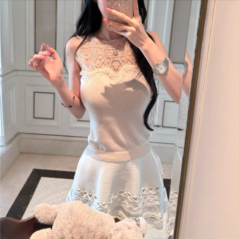 Qiau Milk Soft Transparent Lace* Pink Crystal Twin Flower Gentle Pure Desire Waist-Cinching Short Vest Top for Women