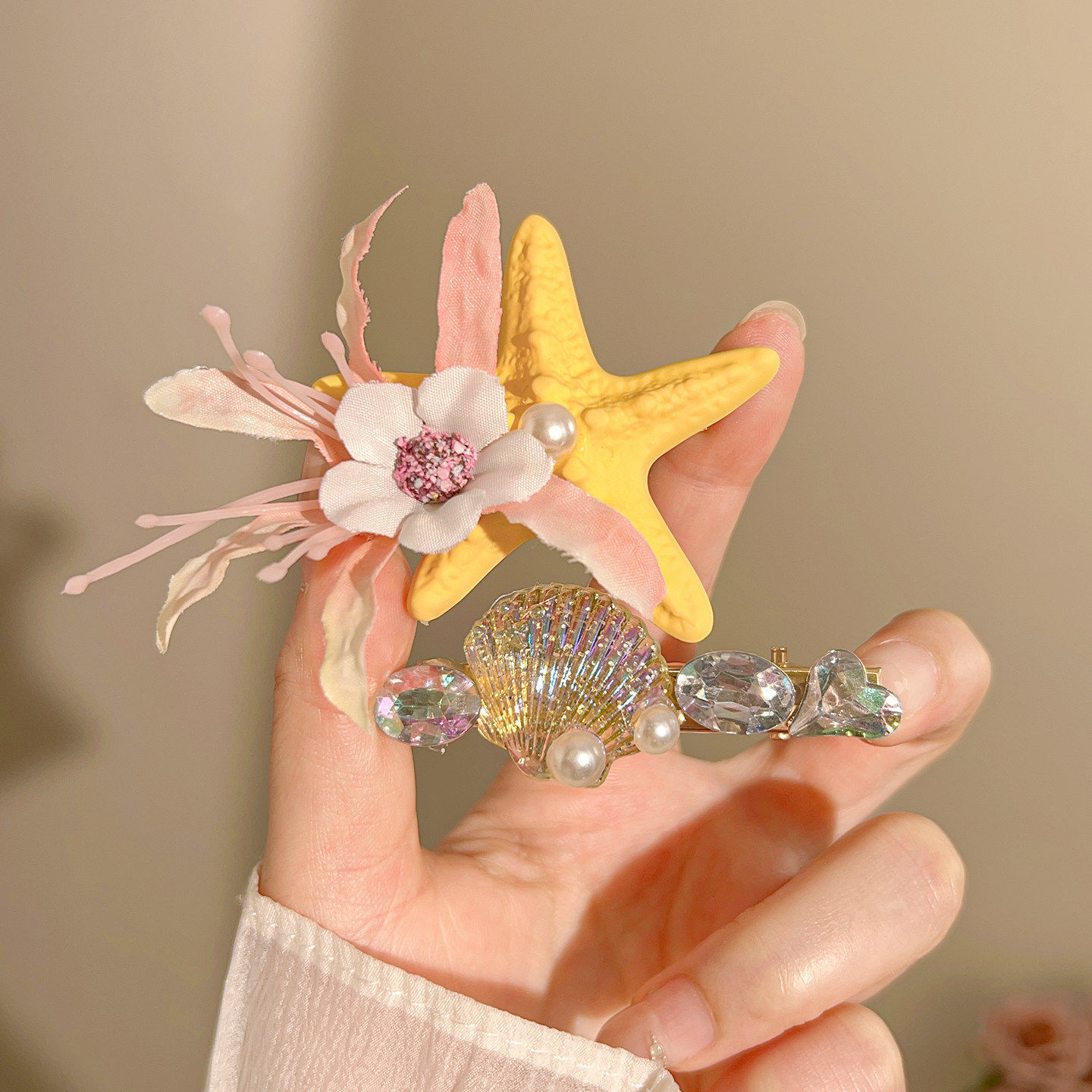 2# Nuevas pinzas para el cabello de estrella de mar amarilla, juego de dos, aproximadamente 6 cm